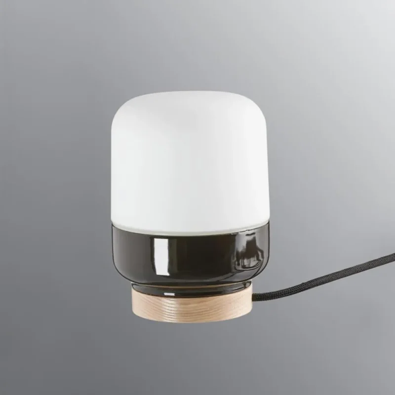 wide ohm table lamp